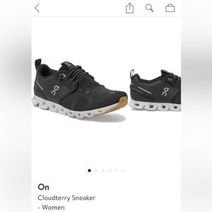 ON cloud terry sneaker